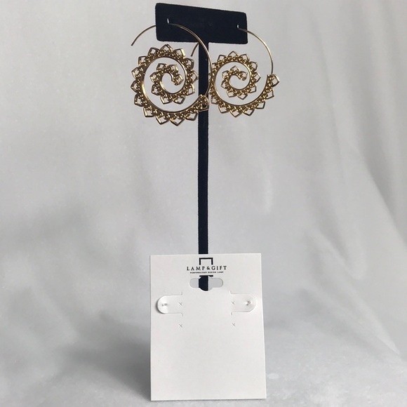 🌻 3/25 🌻 Boho Swirl Mandala Swirl Earring Set - Picture 1 of 3